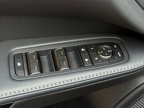 Used 2025 Lexus RX 450h AWD w/ Luxury Package image 12