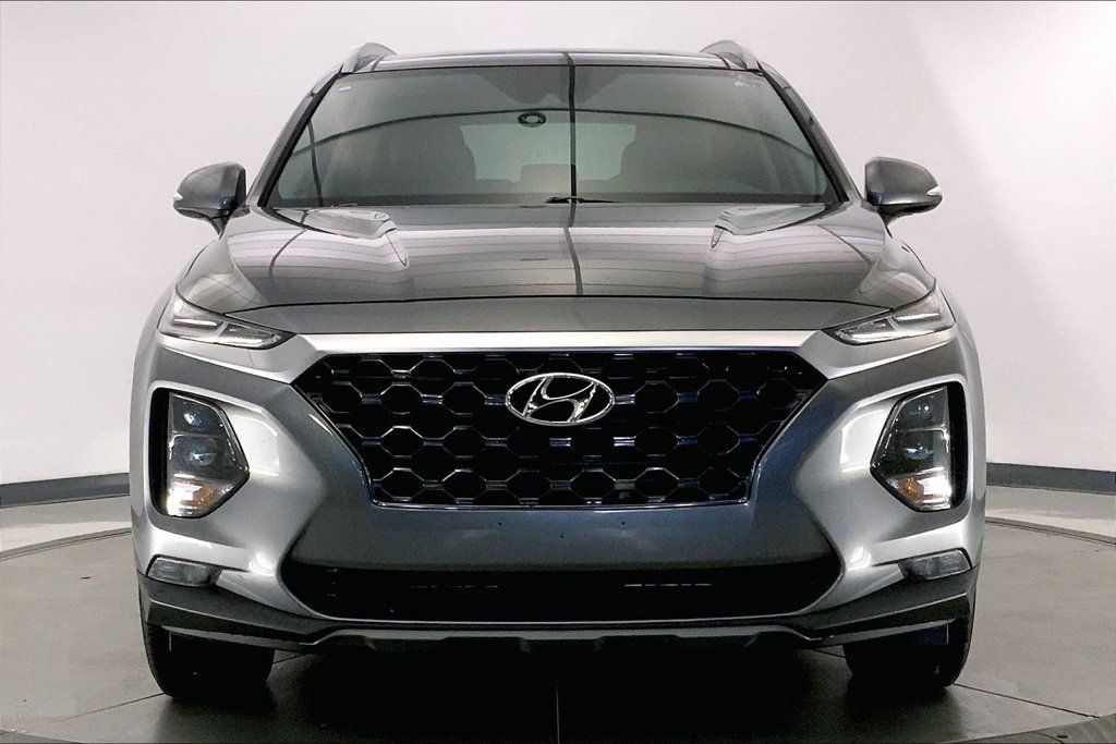 Used 2019 Hyundai Santa Fe Limited FWD image 2