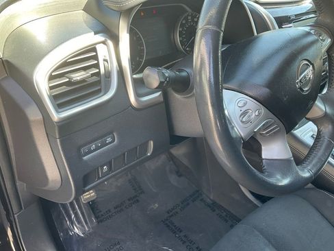 Used 2017 Nissan Murano SV image 14