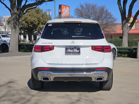 Certified 2025 Mercedes-Benz GLB 250 image 7