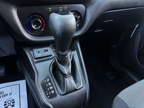 Used 2018 RAM ProMaster City Tradesman image 12