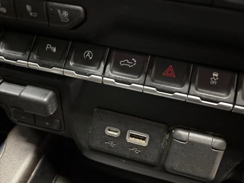 Used 2019 Chevrolet Silverado 1500 LTZ w/ LTZ Plus Package image 29