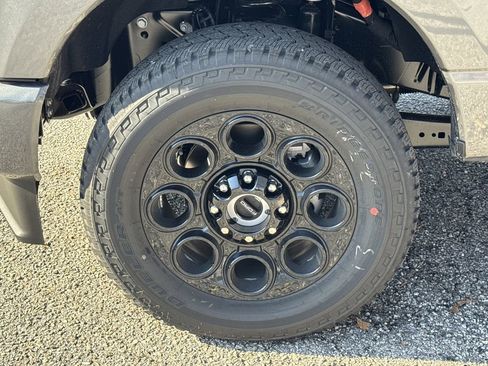 New 2026 Ford F250 Lariat w/ Black Appearance Package image 11