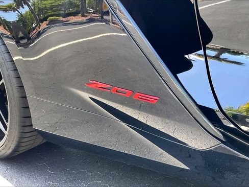 Used 2025 Chevrolet Corvette Z06 image 9