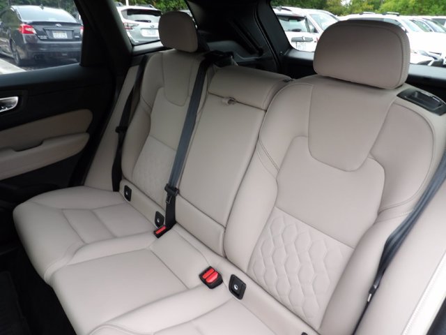 Certified 2026 Volvo XC60 B5 Plus AWD/4WD image 26