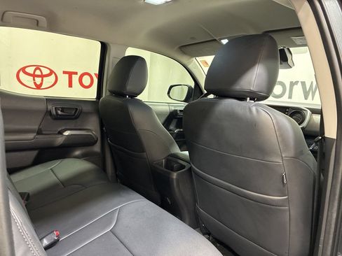 Used 2023 Toyota Tacoma SR5 RWD image 14