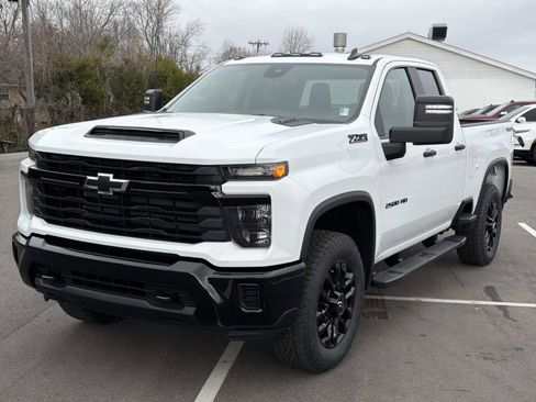 New 2026 Chevrolet Silverado 2500 Custom w/ Custom Convenience Package image 11