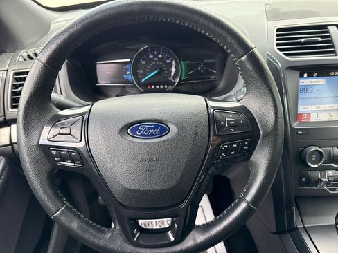 Used 2019 Ford Explorer XLT w/ Equipment Group 202A FWD image 34
