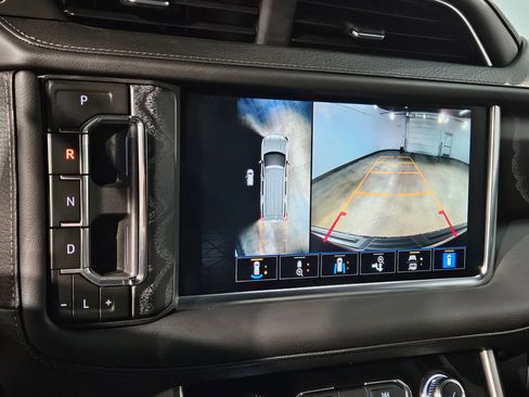 Used 2024 GMC Yukon Denali image 31