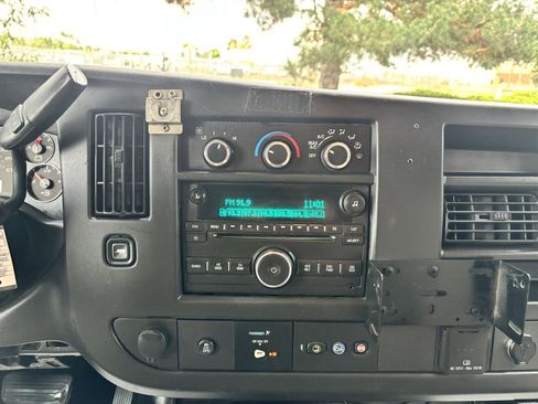 Used 2016 Chevrolet Express 3500 LT w/ LT Preferred Equipment Group image 16