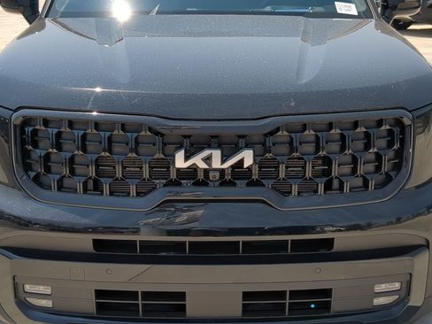 Certified 2024 Kia Telluride SX Prestige X-Line AWD/4WD image 9