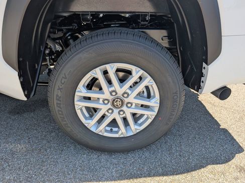 New 2026 Toyota Tundra SR5 AWD/4WD image 30