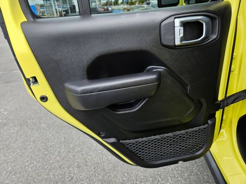 Used 2022 Jeep Wrangler Unlimited Sport AWD/4WD image 15