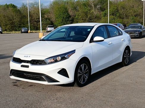 Used 2024 Kia Forte LXS image 4
