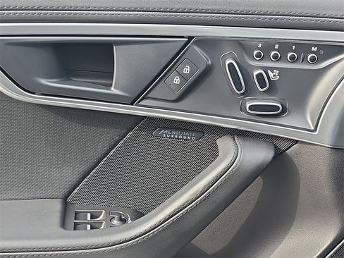 Certified 2023 Jaguar F-TYPE P450 image 26