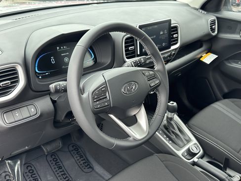 New 2026 Hyundai Venue SEL image 19