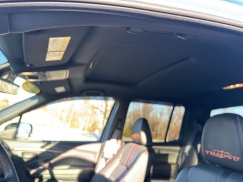 Used 2025 Honda Ridgeline TrailSport image 10