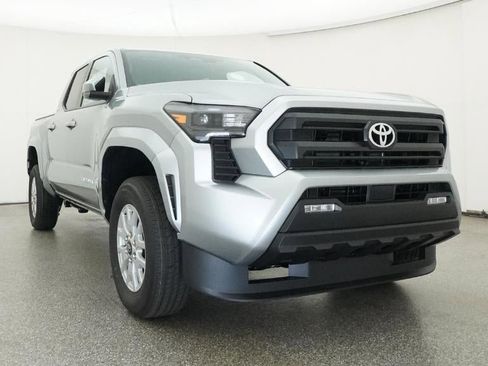 New 2026 Toyota Tacoma SR5 AWD/4WD image 30