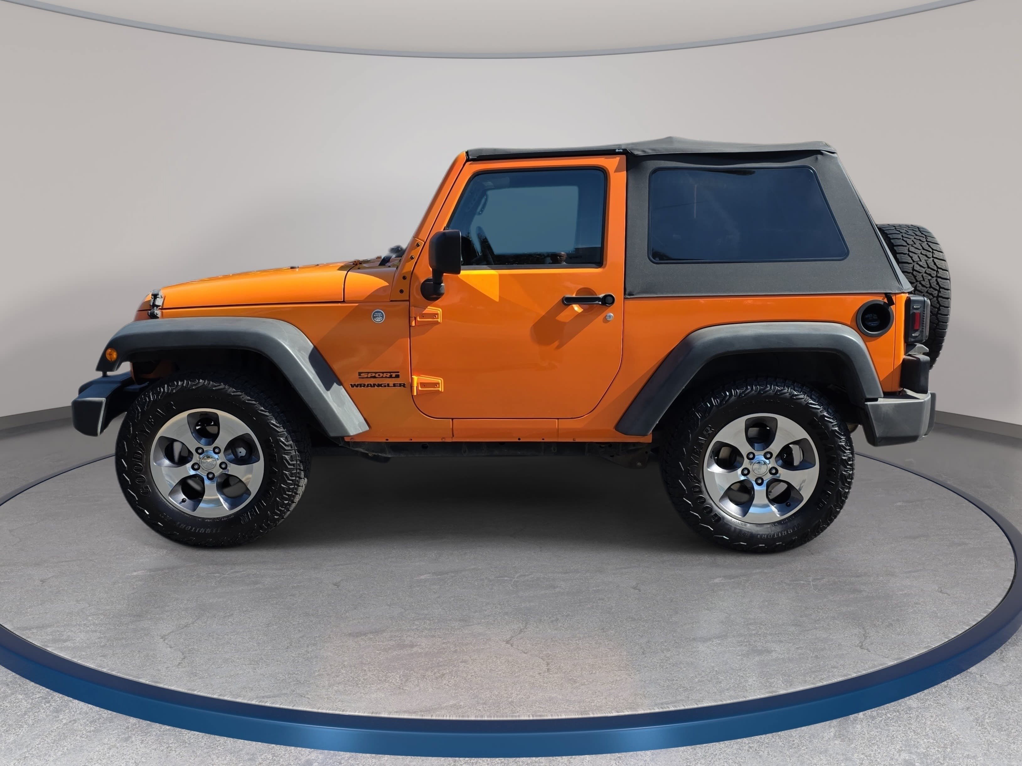 Used 2013 Jeep Wrangler Sport AWD/4WD image 8