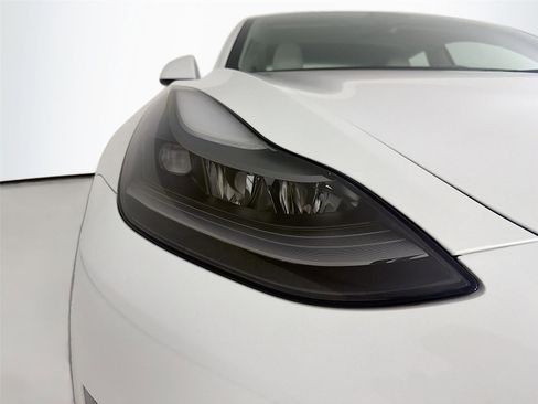 Used 2023 Tesla Model 3 Performance image 26