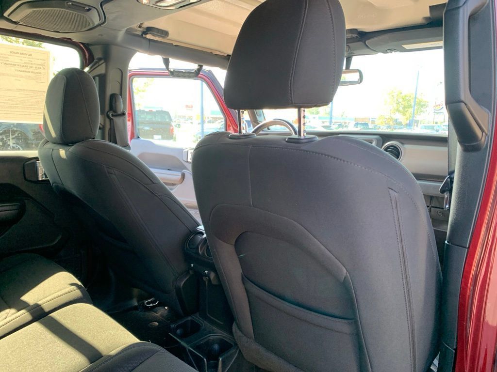 Used 2021 Jeep Gladiator Sport AWD/4WD image 26