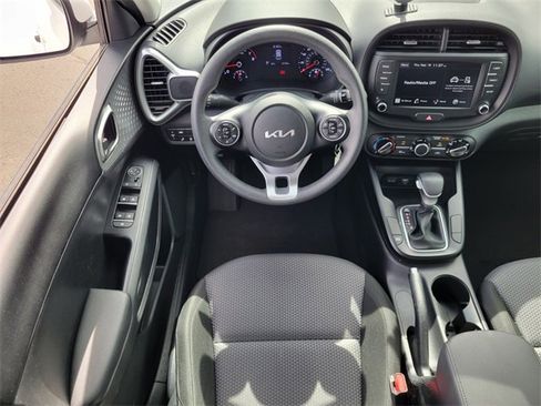 Certified 2022 Kia Soul LX w/ Technology Package image 13