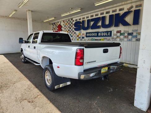 Used 2006 Chevrolet Silverado 3500 LT w/ Heavy-Duty Power Package AWD/4WD image 5