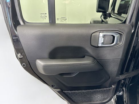 Used 2023 Jeep Wrangler Sahara w/ Cold Weather Group image 25