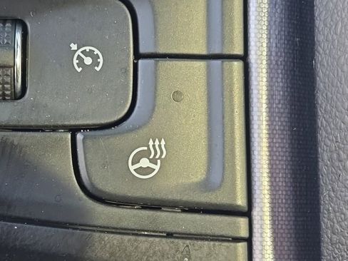 Used 2022 GMC Sierra 2500 SLE w/ SLE Value Package; image 18