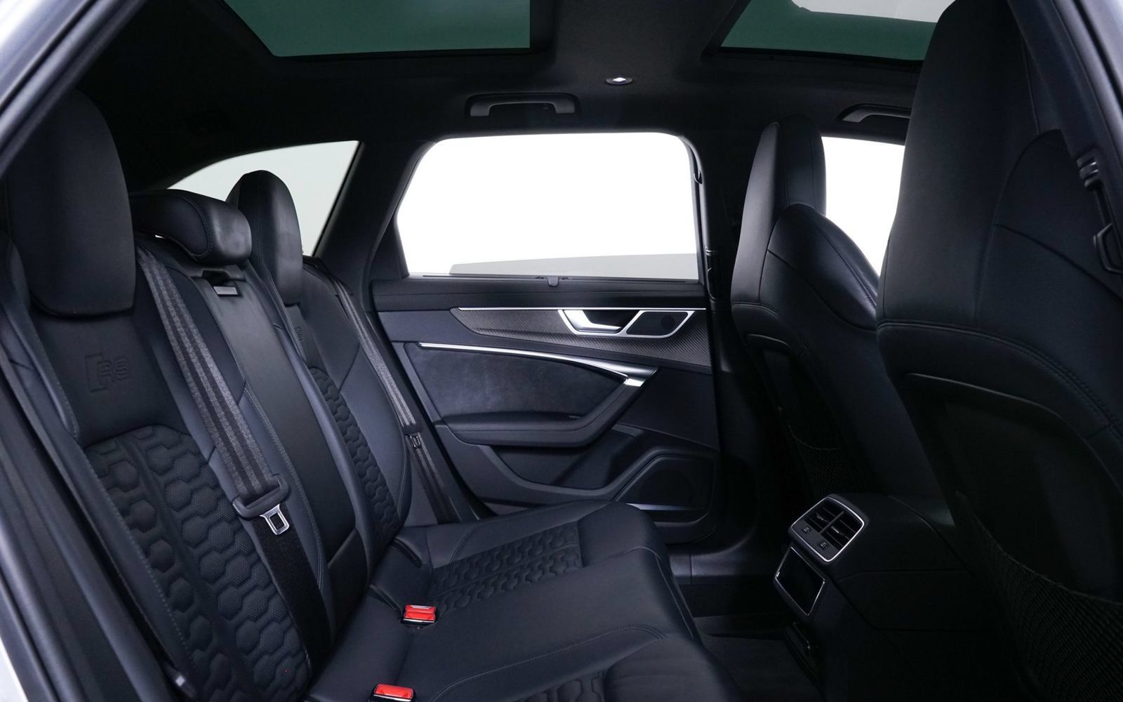 Used 2024 Audi RS 6 performance AWD/4WD image 30