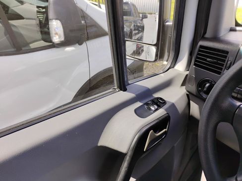 Used 2017 Mercedes-Benz Sprinter 2500 w/ Driver Comfort Package image 50