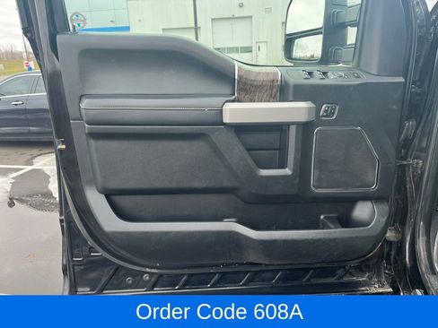 Used 2019 Ford F250 Lariat w/ FX4 Off-Road Package image 13