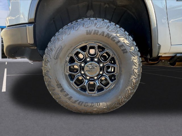 Certified 2024 Chevrolet Silverado 2500 ZR2 w/ ZR2 Bison Edition AWD/4WD image 37