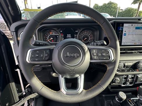 New 2025 Jeep Wrangler Sahara w/ Technology Group image 21