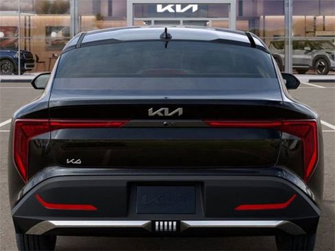 Certified 2025 Kia K4 FWD image 13