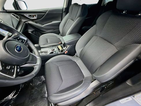 Used 2023 Subaru Forester Premium AWD/4WD image 11