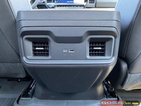 Used 2023 Chevrolet Silverado 1500 LT Trail Boss w/ LT Trail Boss Premium Package AWD/4WD image 21