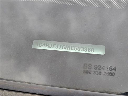 Used 2021 Jeep Grand Cherokee Summit image 15