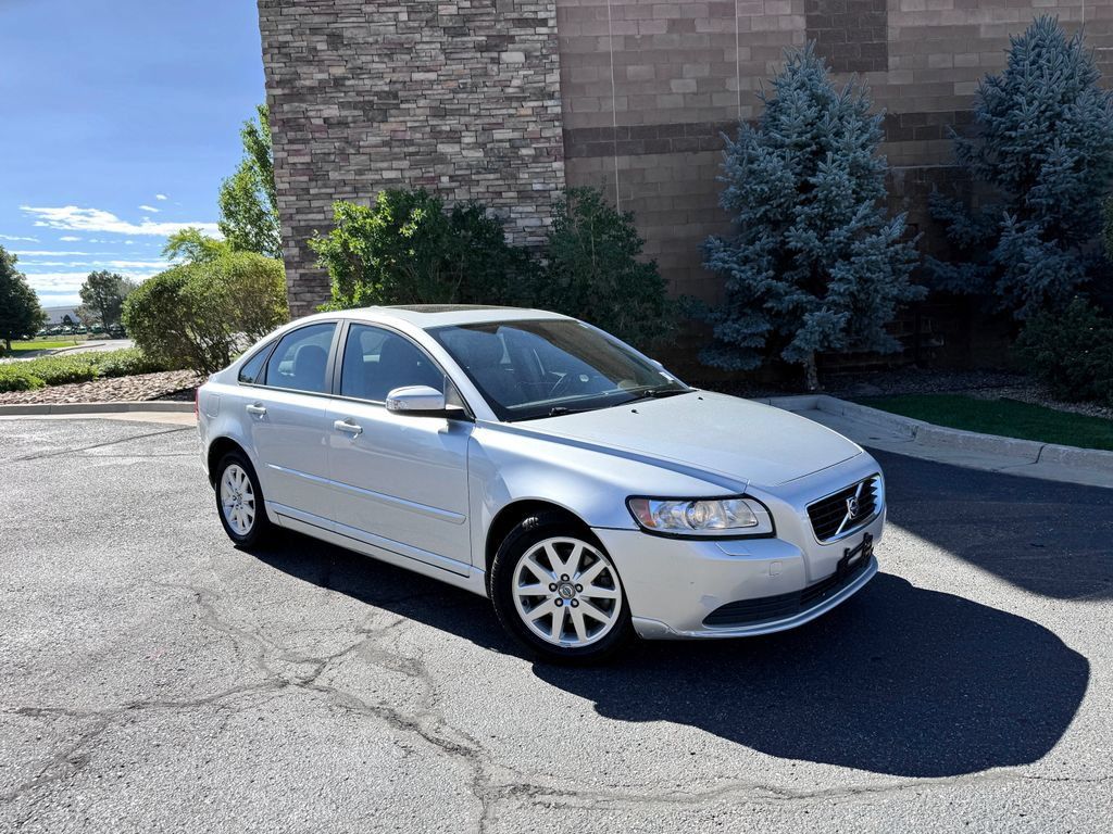 Used 2008 Volvo S40 2.4i FWD image 2