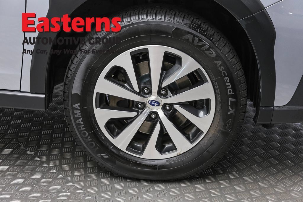 Used 2023 Subaru Outback Premium AWD/4WD image 33