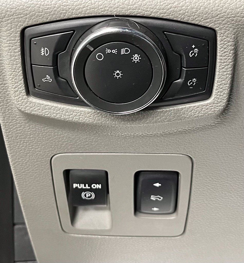 Used 2018 Ford F150 XLT w/ Equipment Group 301A Mid AWD/4WD image 29