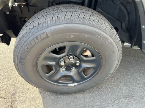 Used 2022 Jeep Wrangler Sport image 6