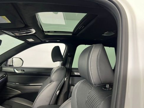 Used 2024 Hyundai Palisade Calligraphy image 22