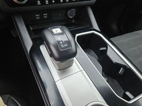 Used 2025 Mitsubishi Outlander SE FWD image 29