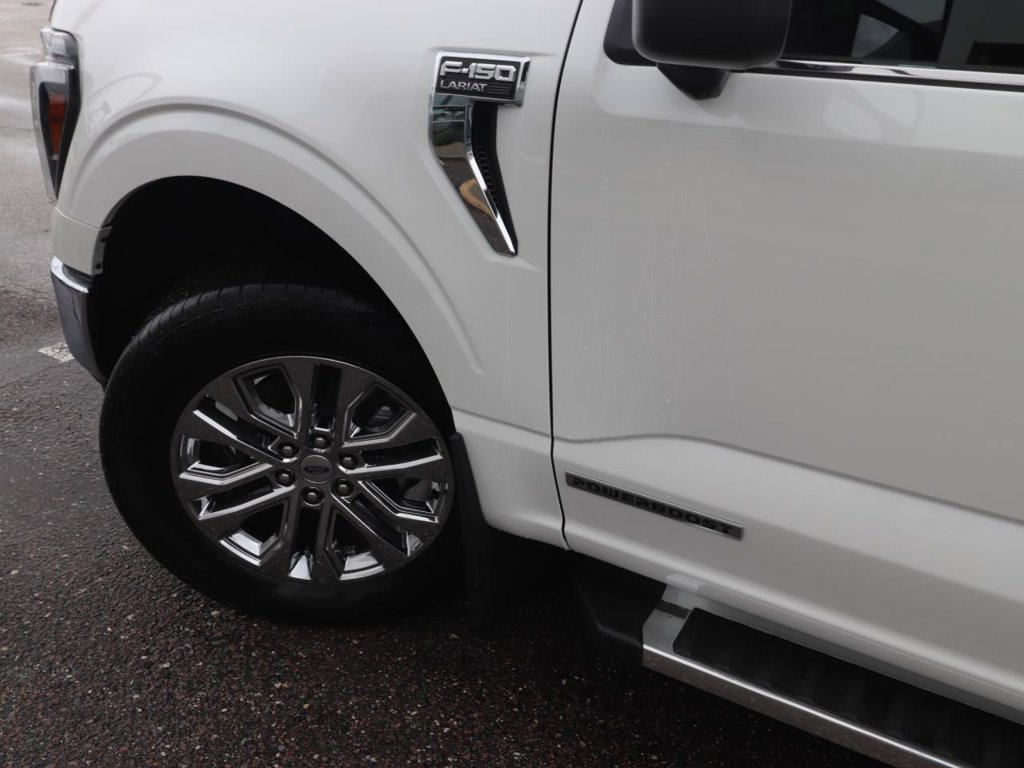 Used 2025 Ford F150 Lariat w/ Equipment Group 502A High AWD/4WD image 3
