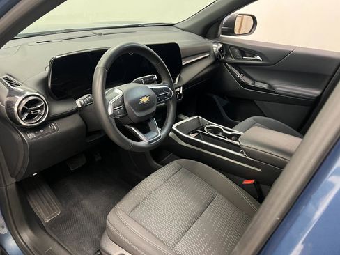 Used 2025 Chevrolet Equinox LT image 24