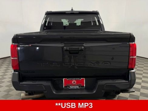 Used 2025 Toyota Tacoma TRD Off-Road image 7