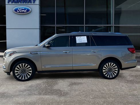 Used 2019 Lincoln Navigator L Reserve w/ Cargo Package image 7