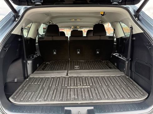 Certified 2022 Toyota Highlander LE image 31