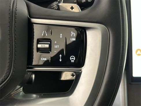 Used 2024 Land Rover Range Rover SE image 29